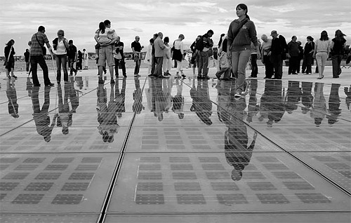 Hi tech walk © Isabella Mauro
